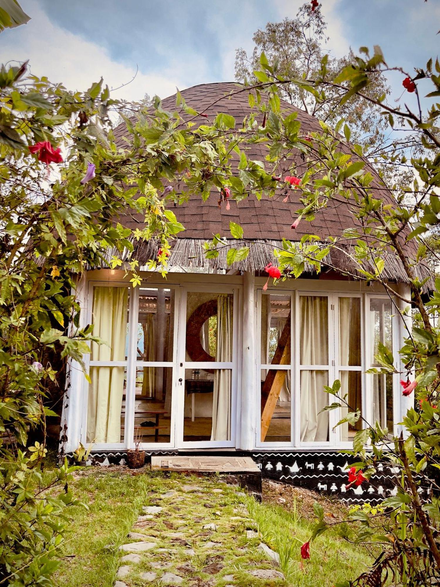 Manulalu Jungle Hotell Bajawa Exteriör bild